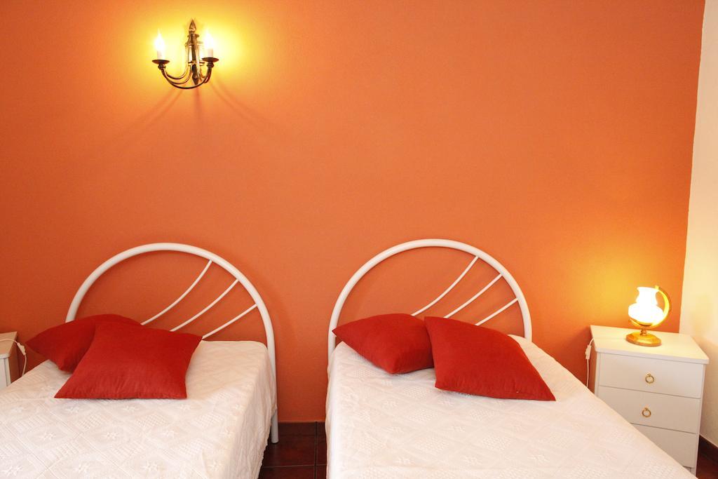 Casa Capelinhos Pensionat Capelo Værelse billede